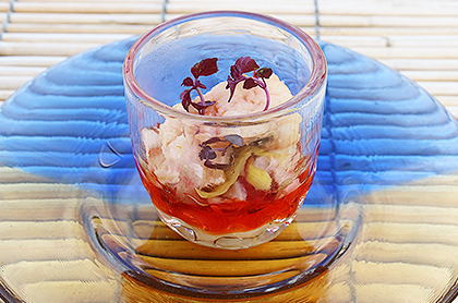 <br /><br />食前のお愉しみ アミューズ・グール<br />鱧のエスカベッシュと根セロリのピューレ 梅肉風味のまろやか酢ジュレ<br />