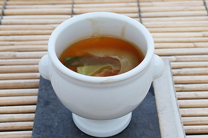 <br /><br />白クワイが入ったフラン フカヒレとミニ青梗菜のあんかけスープ<br />