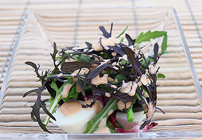 <br /><br />季節野菜の彩りサラダ サウザンドアイランドドレッシング<br />