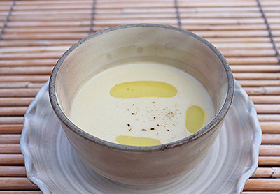 <br /><br />伏見産 春キャベツのクリームスープ<br />