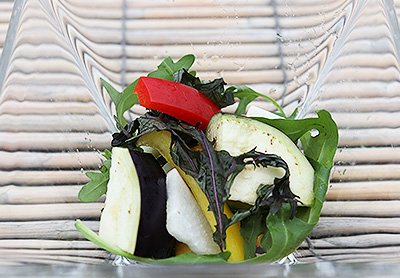 <br /><br />初夏野菜の彩りサラダ 柚子風味の和風ドレッシング<br />
